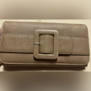 Classic Tan Wallet‎ with Fold-Over Closure